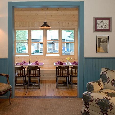 Elk Mountain Lodge 마운트크레스티드부트 외부 사진