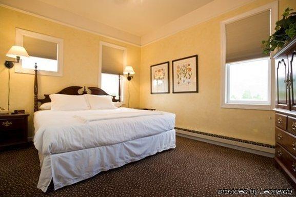Elk Mountain Lodge 마운트크레스티드부트 객실 사진