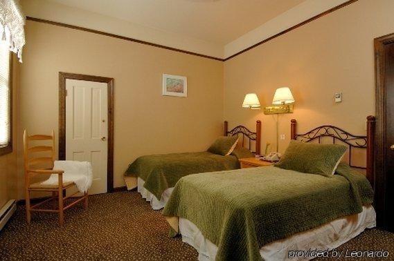 Elk Mountain Lodge 마운트크레스티드부트 객실 사진