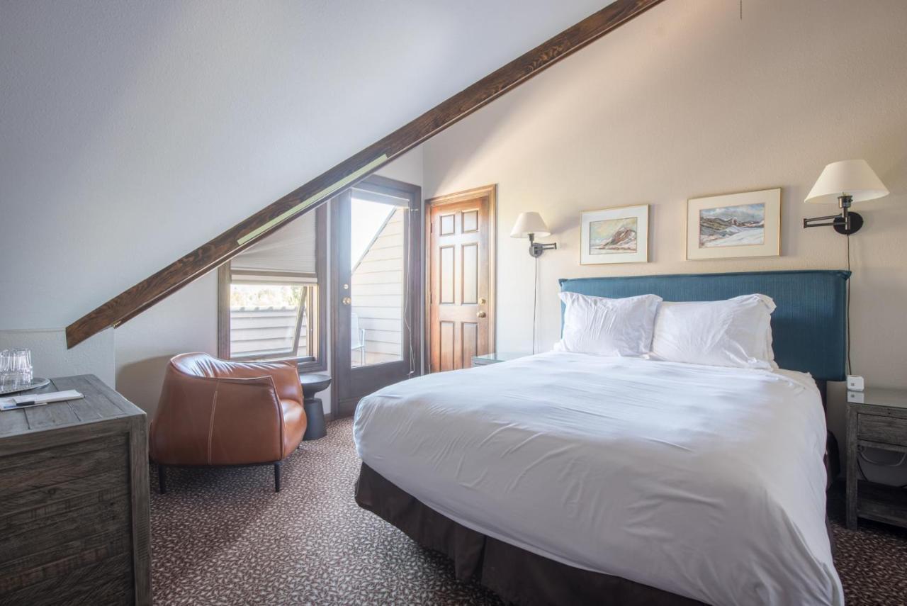 Elk Mountain Lodge 마운트크레스티드부트 외부 사진