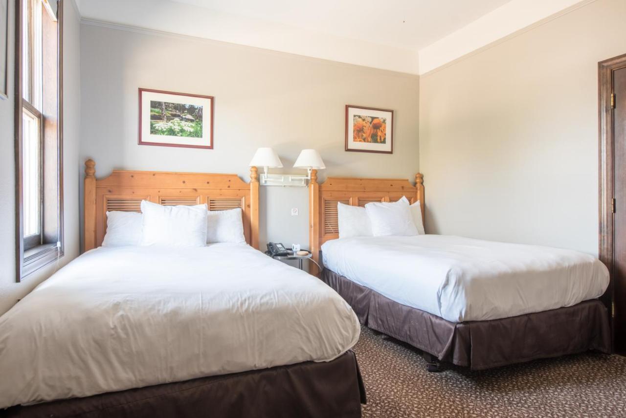 Elk Mountain Lodge 마운트크레스티드부트 외부 사진